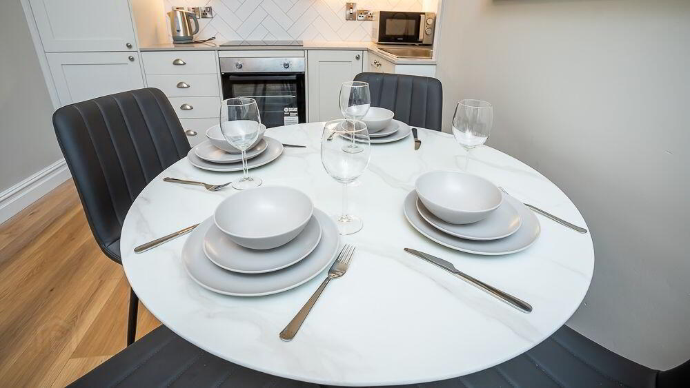 Apt 1, 66 Wellington Park 6 of 16