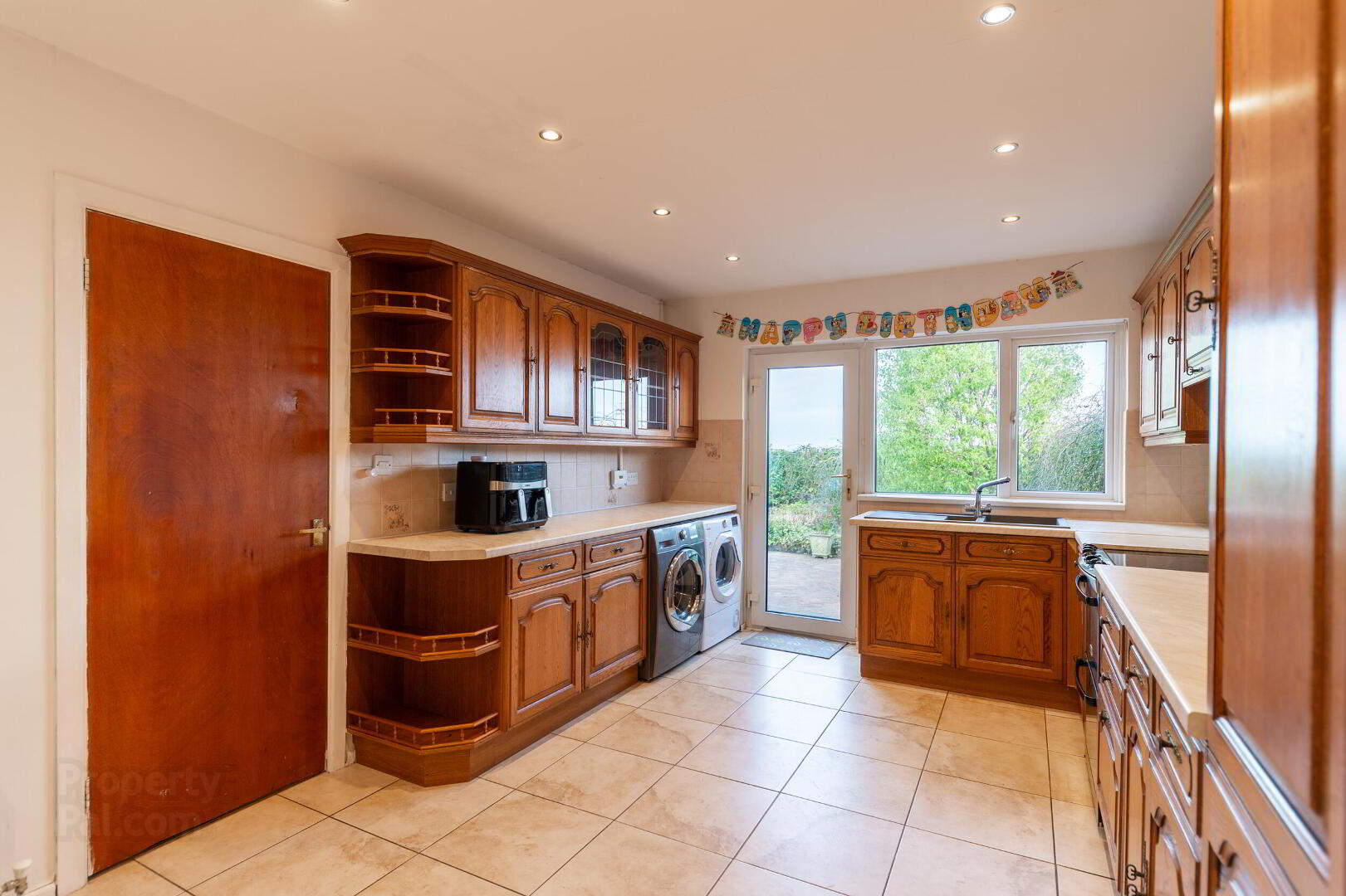 48 Sinclair Avenue 6 of 22