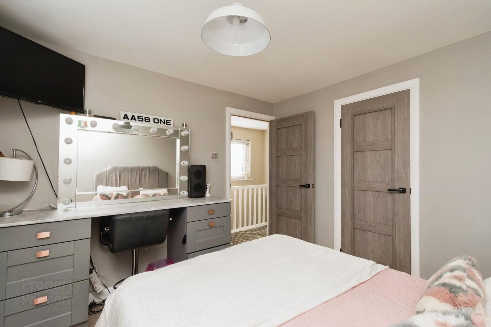 3 Woodview Crescent 13 of 22
