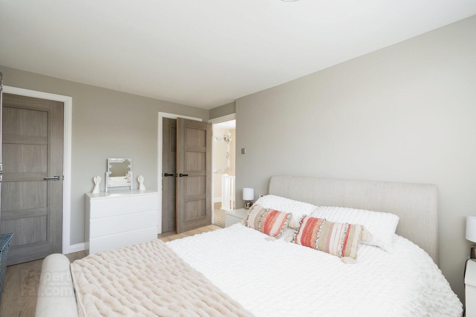 3 Woodview Crescent 14 of 22