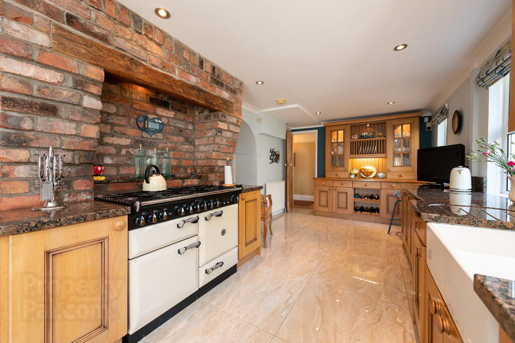 276 Upper Road 11 of 57