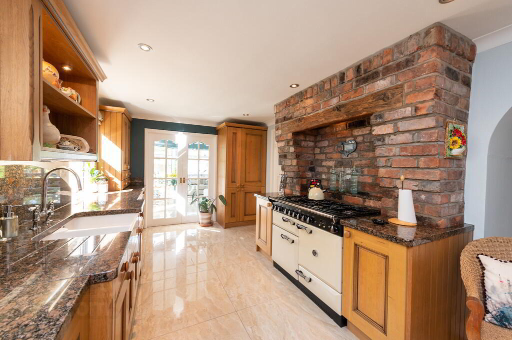 276 Upper Road 13 of 57
