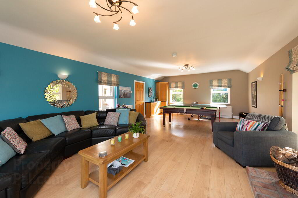 276 Upper Road 36 of 57