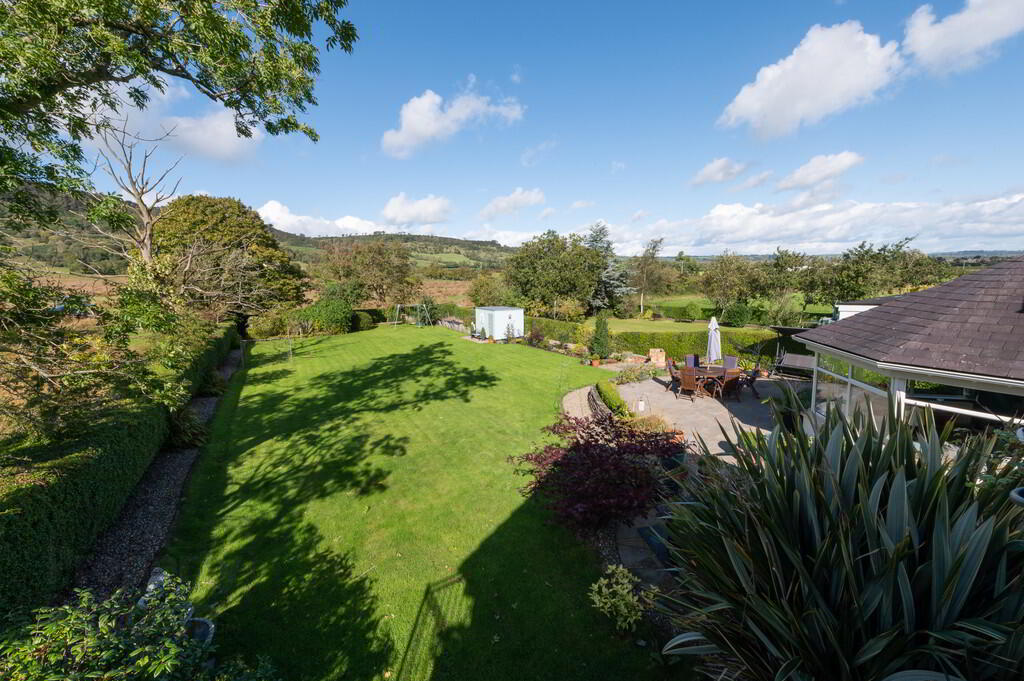 276 Upper Road 42 of 57