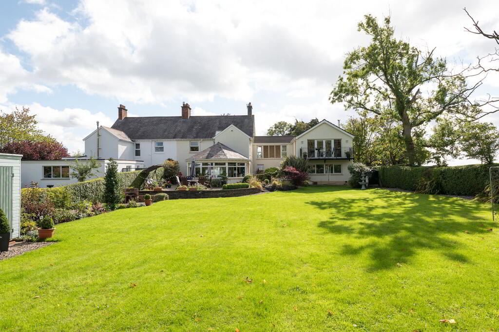 276 Upper Road 41 of 57