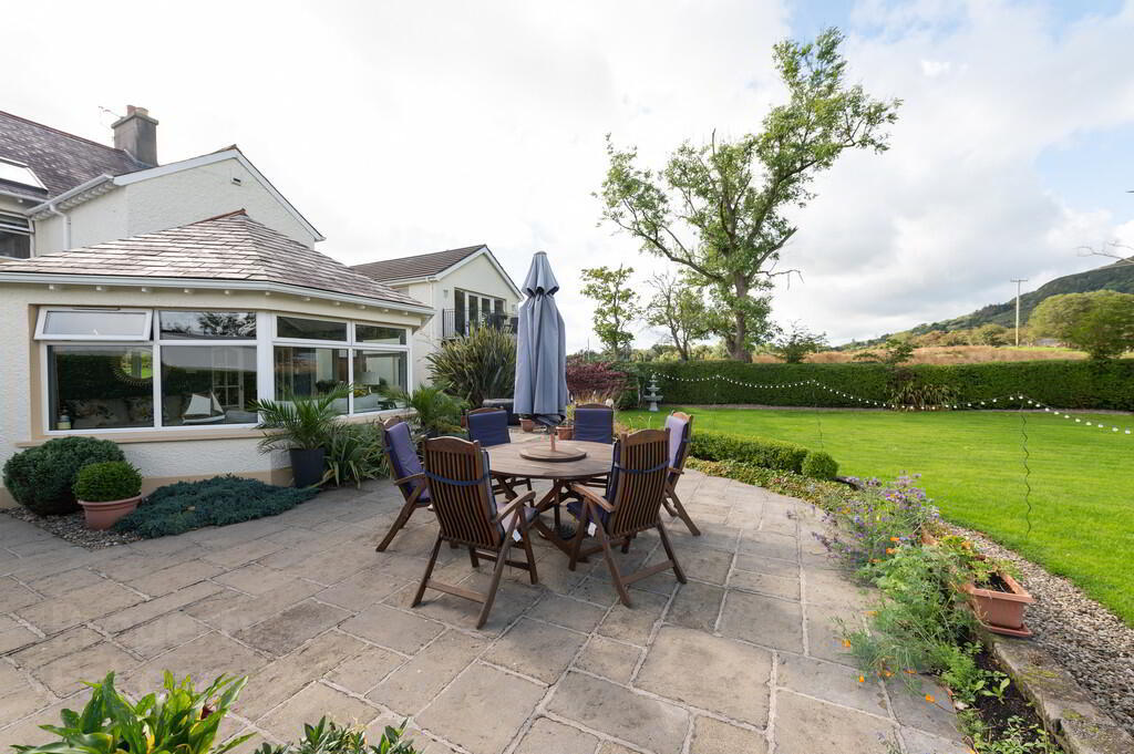 276 Upper Road 44 of 57