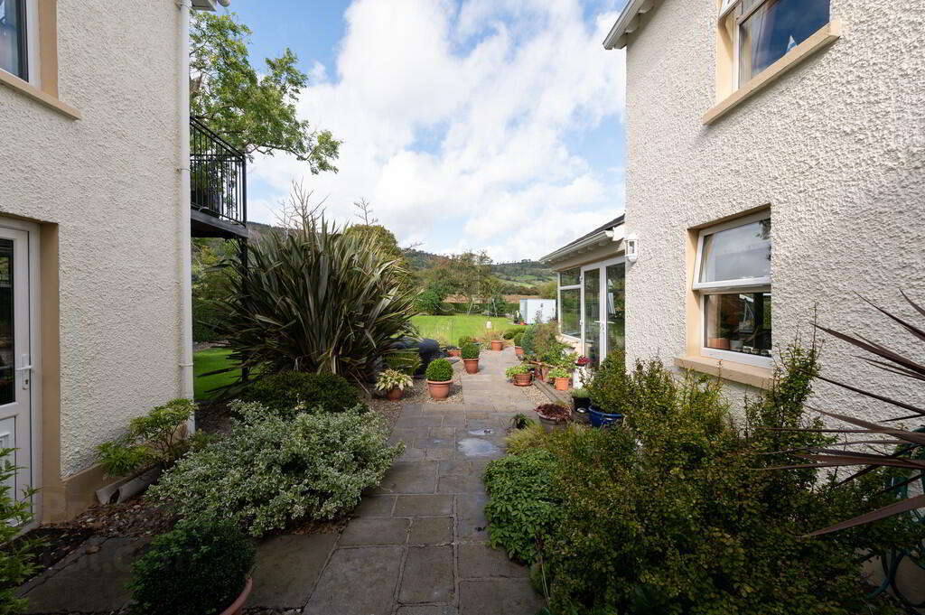 276 Upper Road 47 of 57