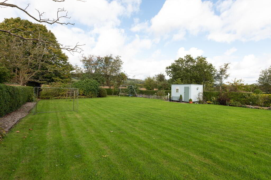 276 Upper Road 48 of 57