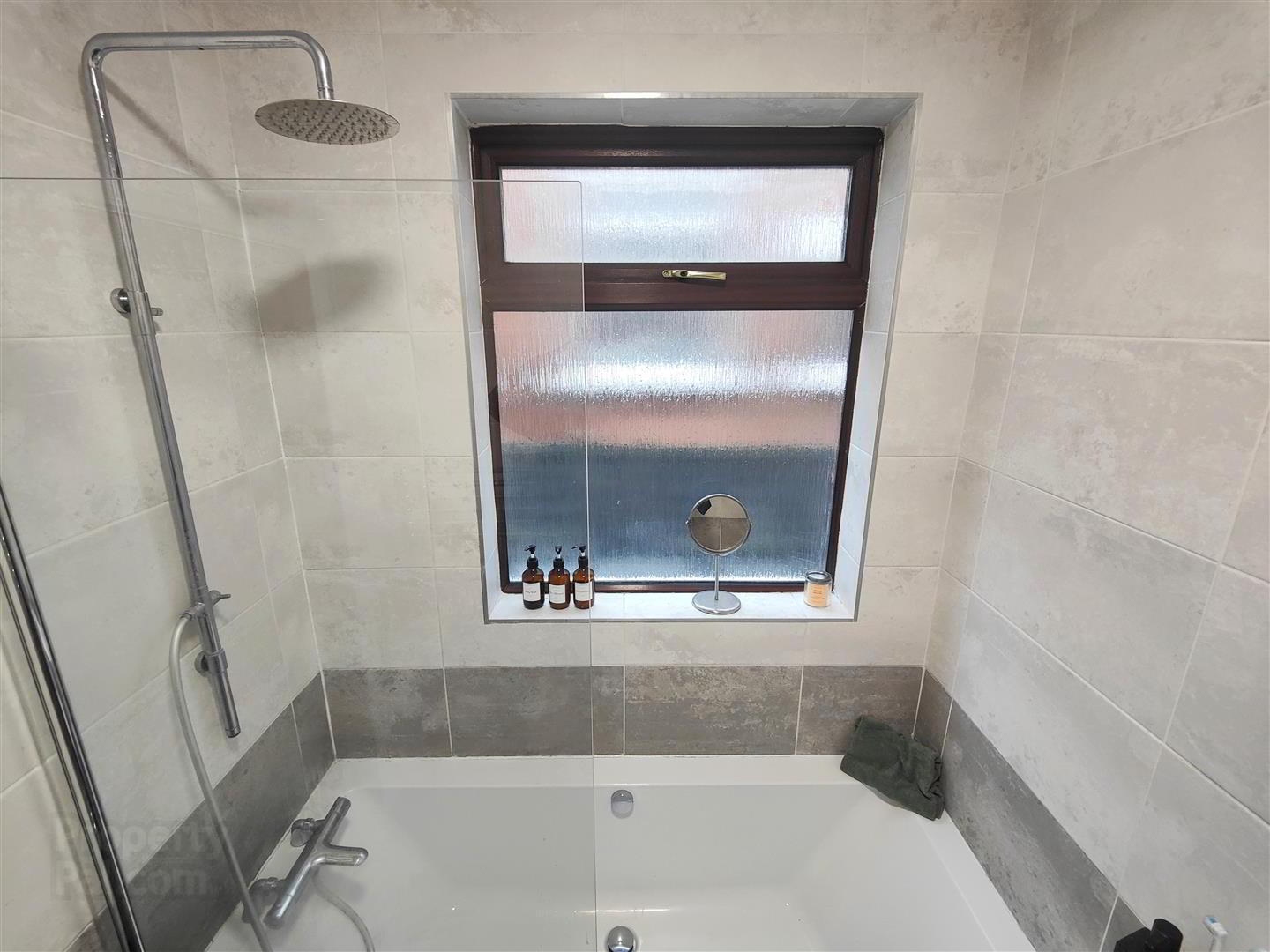 54 Rutherglen Street 13 of 24