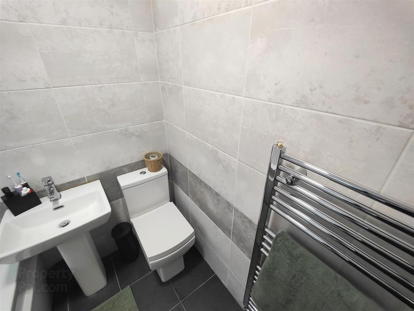 54 Rutherglen Street 14 of 24