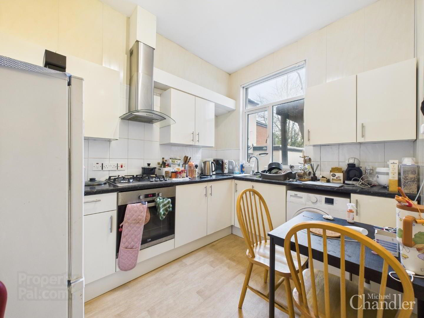 10 Eglantine Avenue 4 of 21