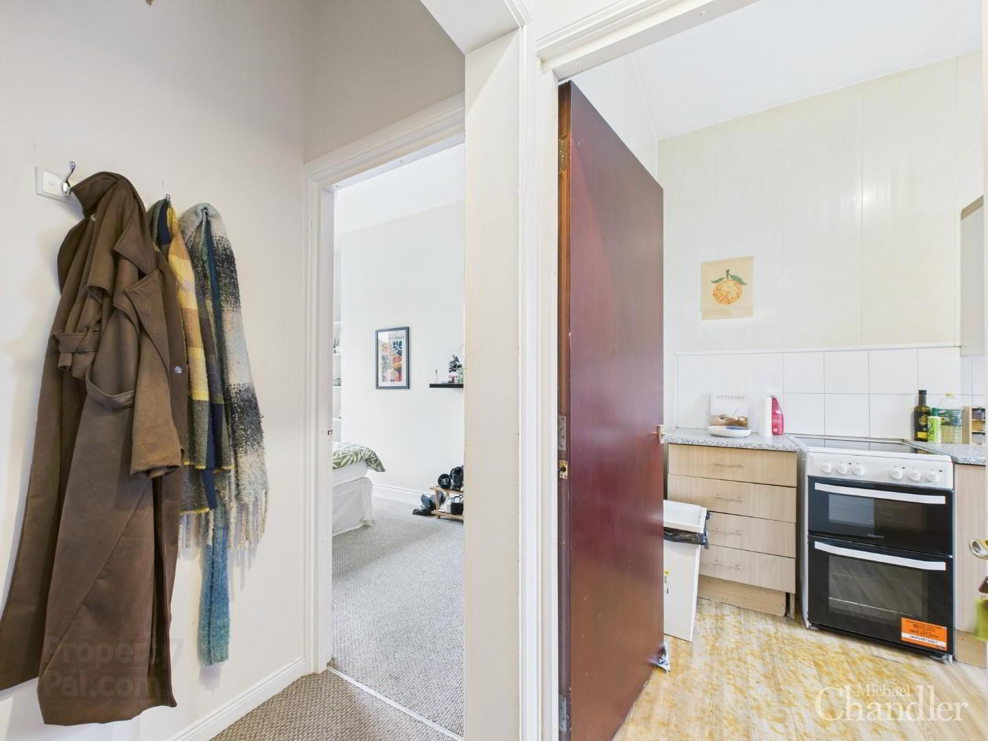 10 Eglantine Avenue 9 of 21