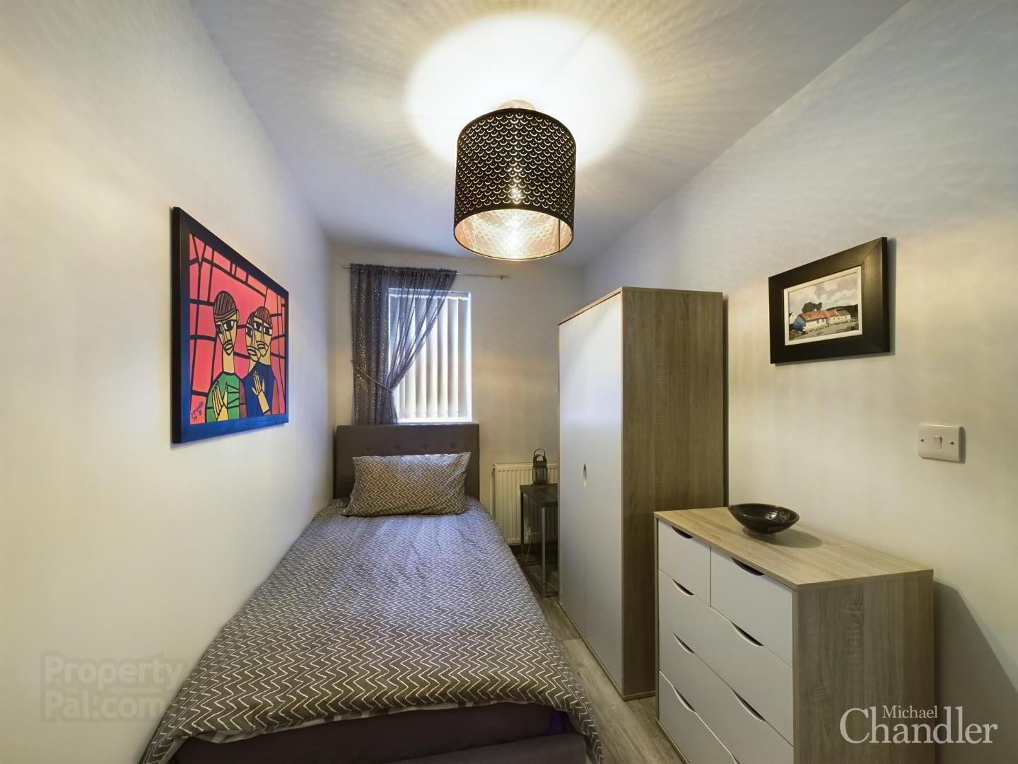 Apt 1, 103 University Street 8 of 11