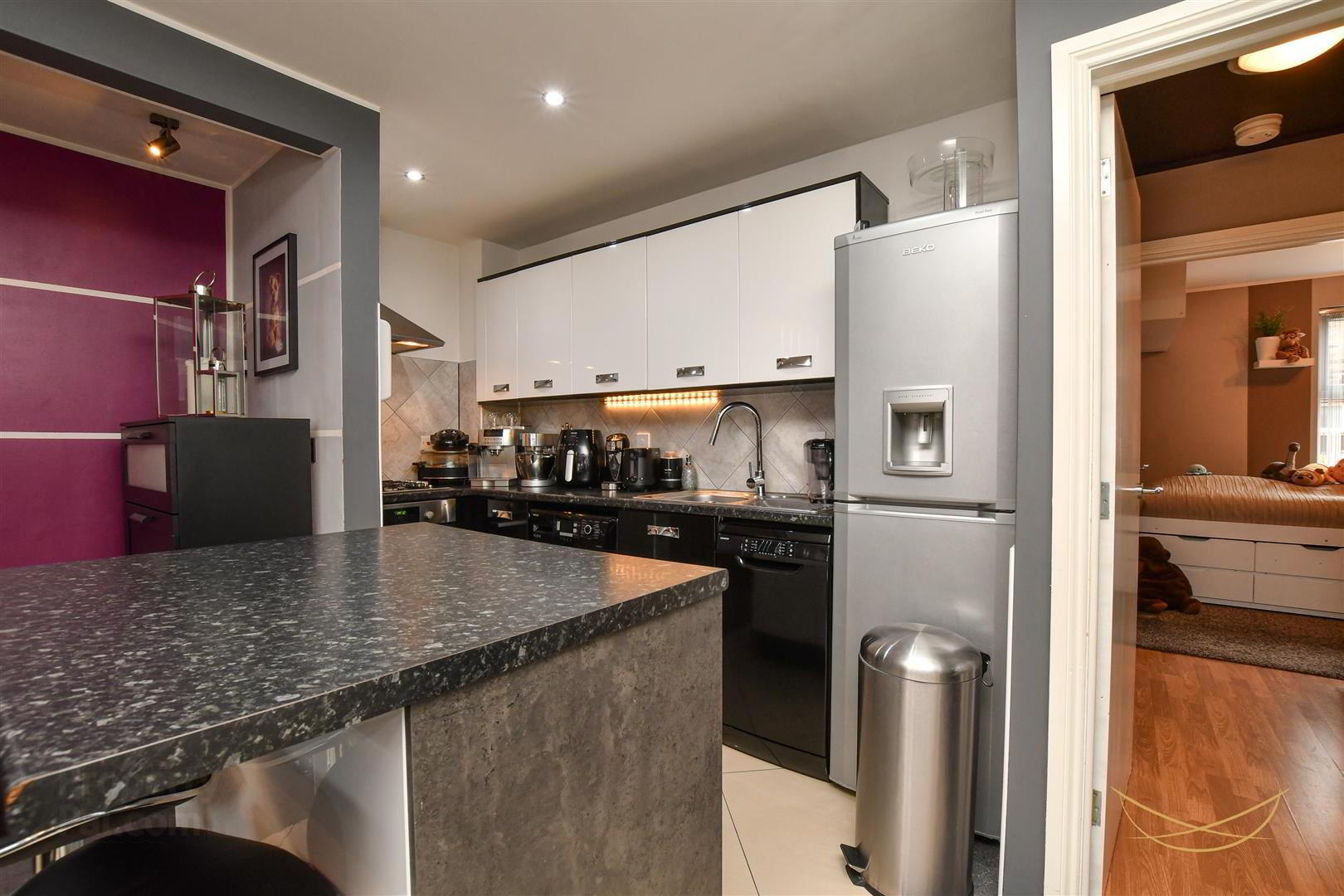 32 Glasgow Street 14 of 32