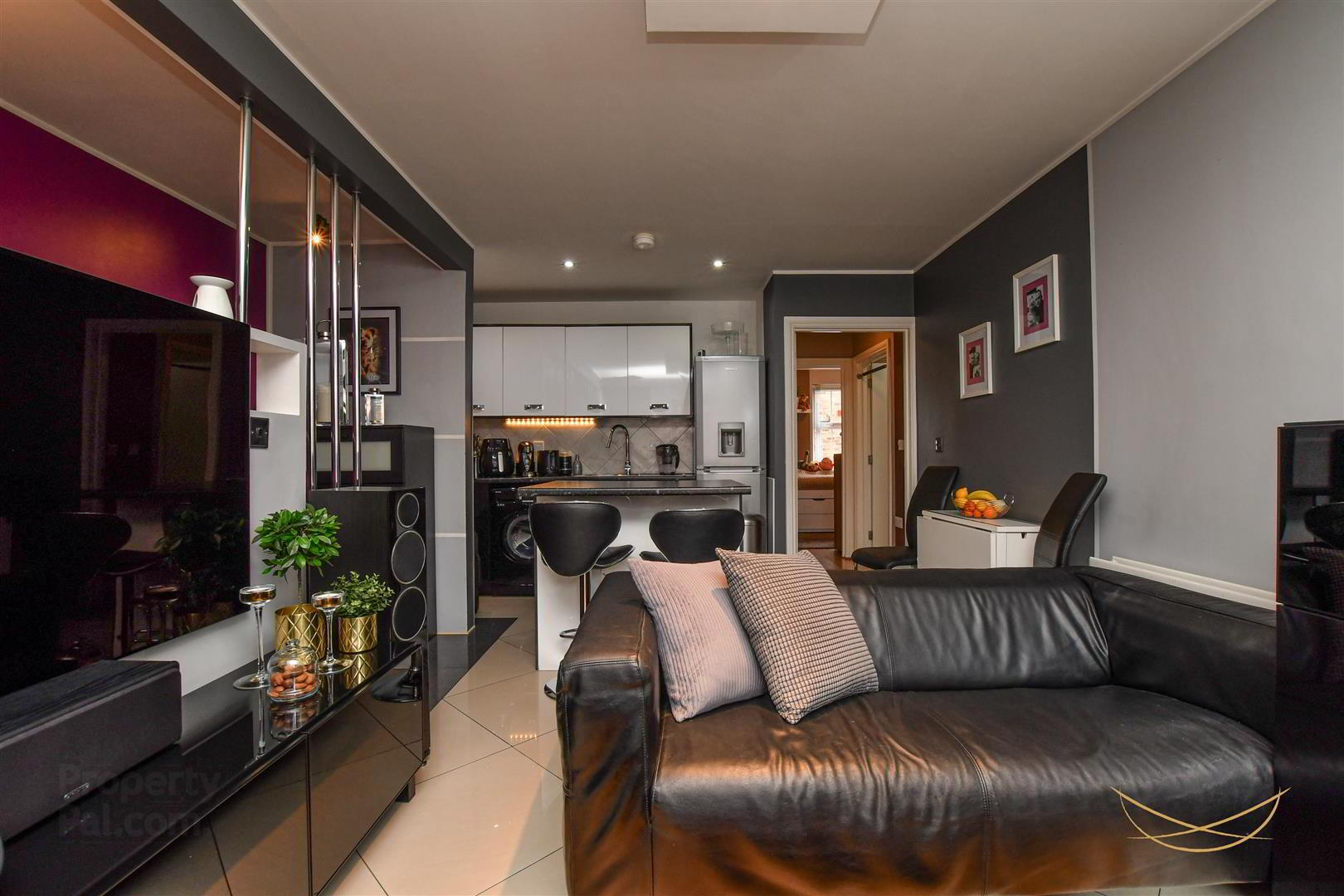 32 Glasgow Street 11 of 32