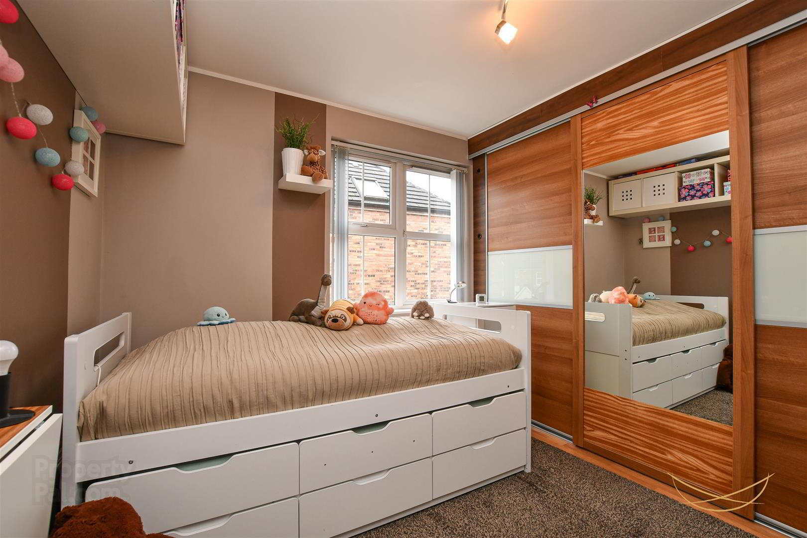 32 Glasgow Street 23 of 32