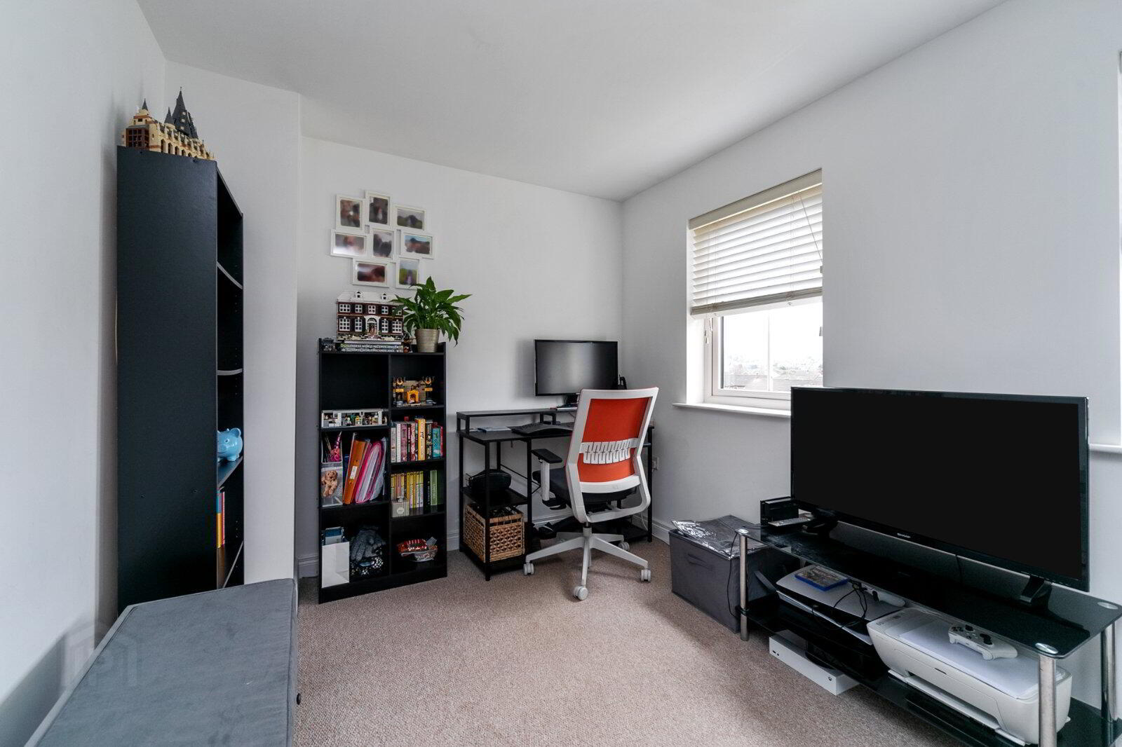 143 Coopers Mill Avenue 12 of 16