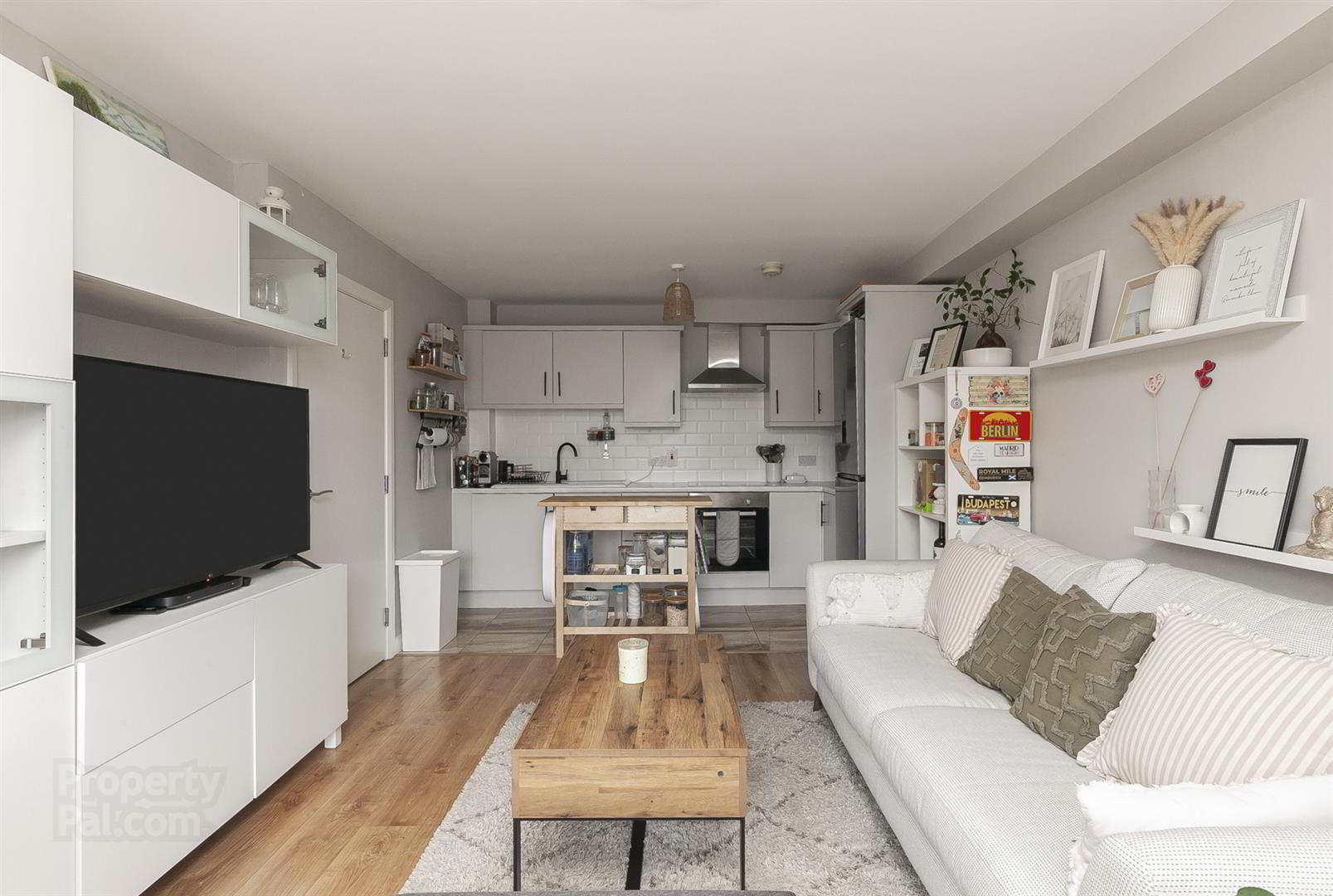 Apartment 15 288 Antrim Road 7 of 12