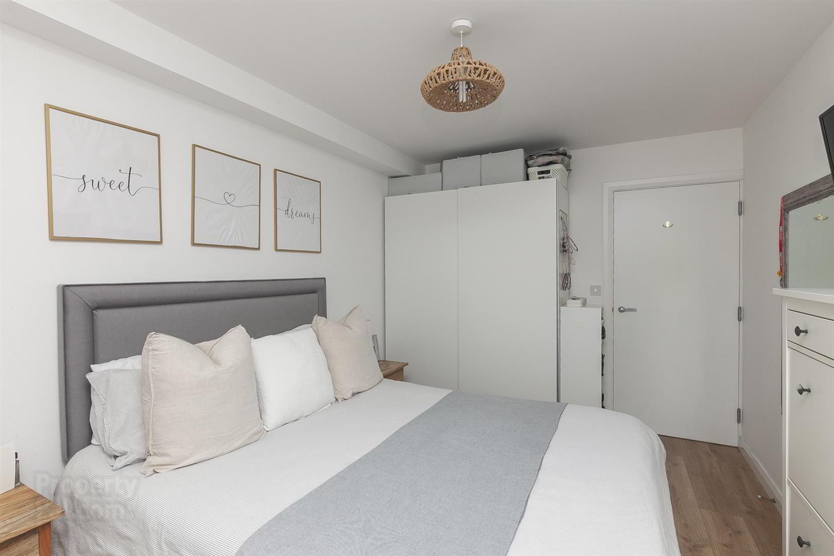 Apartment 15 288 Antrim Road 10 of 12