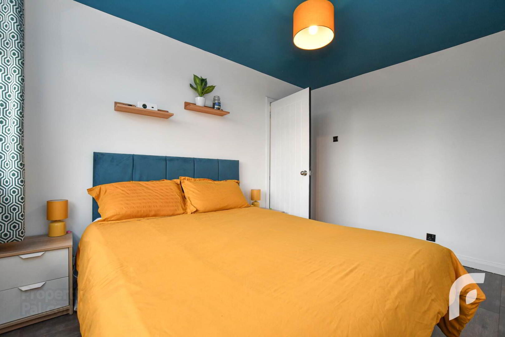 8 Westway Park 22 of 35