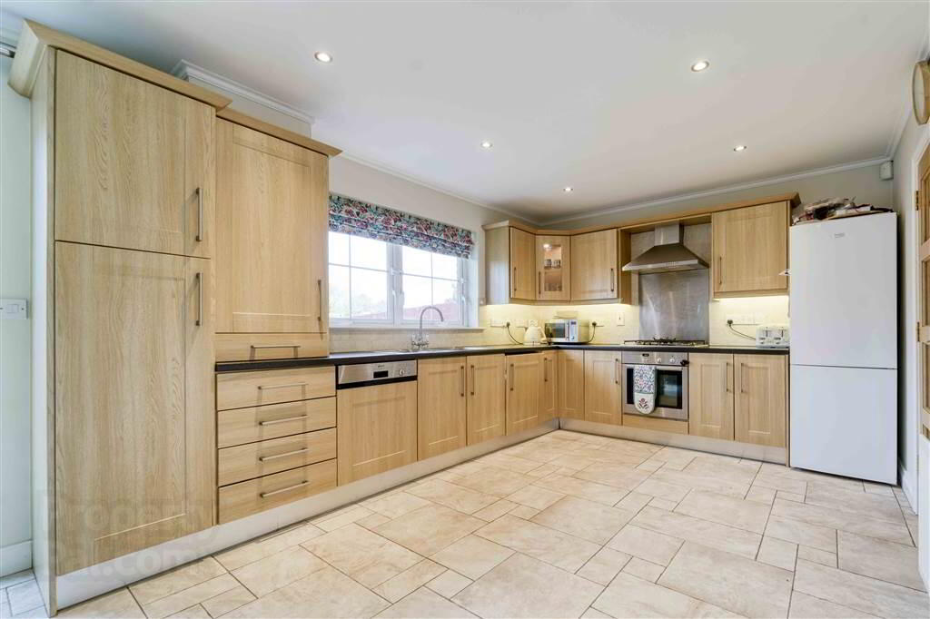 10 Mornington Avenue 7 of 20