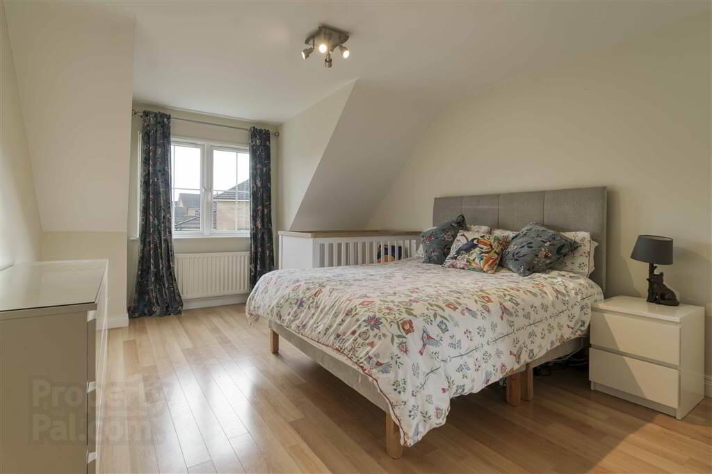 10 Mornington Avenue 16 of 20