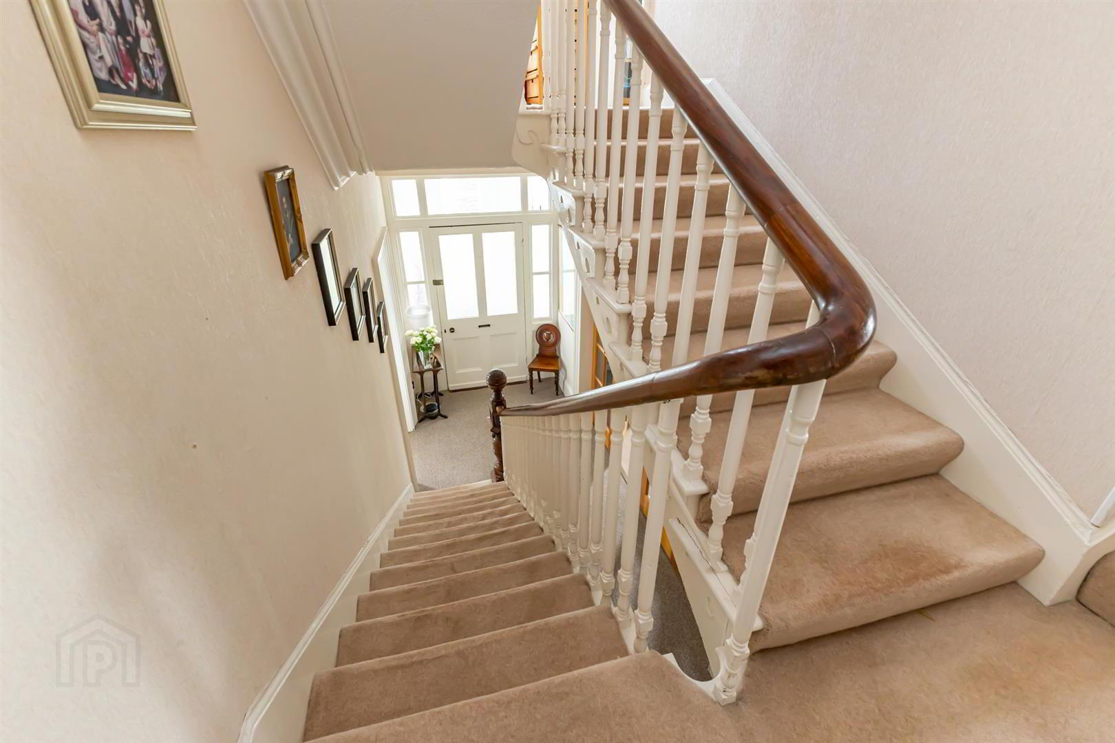 7 Dufferin Villas 17 of 41