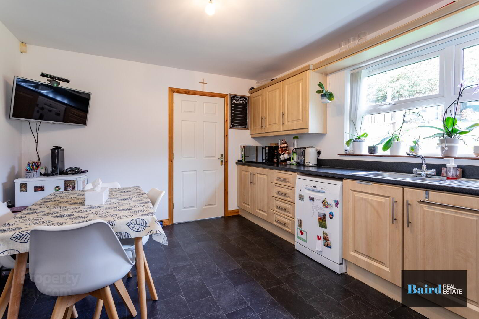 32 Brookfield Road 12 of 32