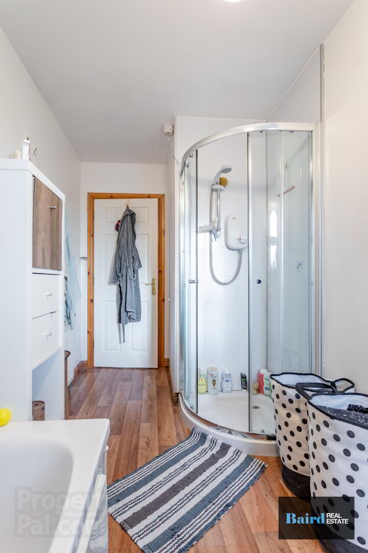32 Brookfield Road 29 of 32