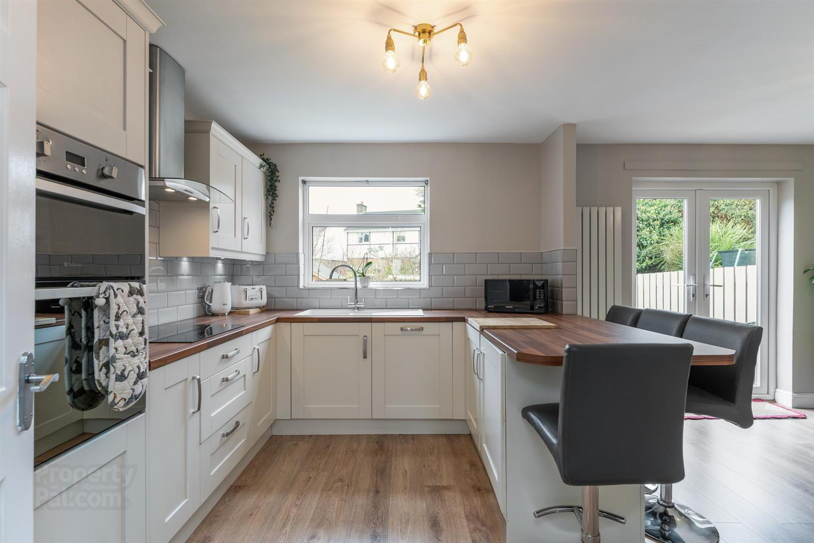 2 Priory Walk 9 of 19