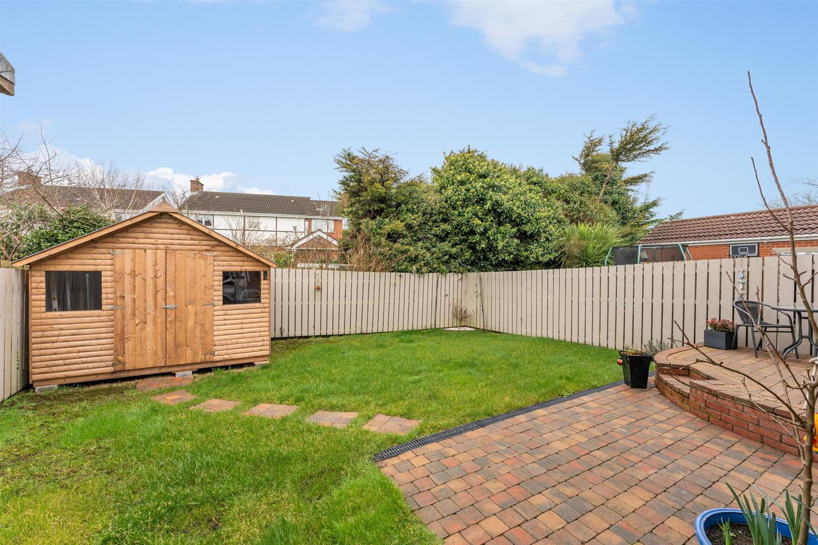 2 Priory Walk 16 of 19
