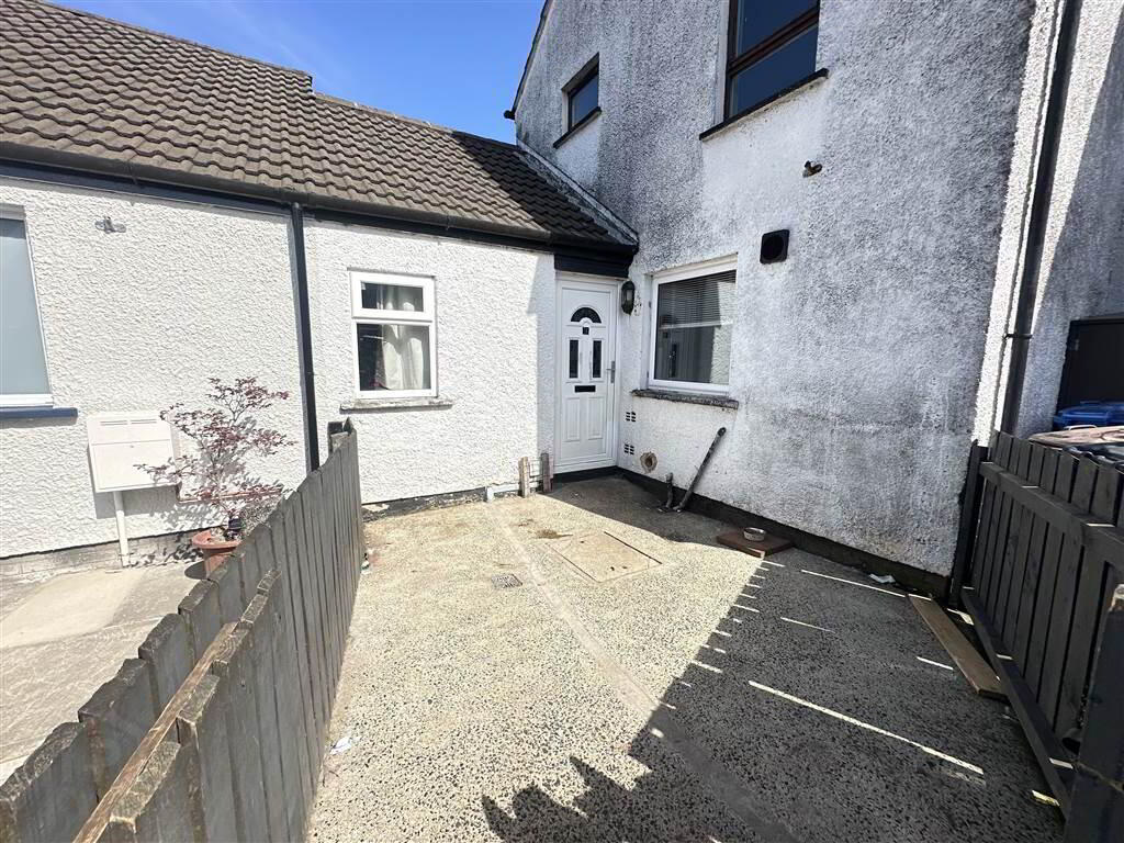 3 Dunluce Court 2 of 39