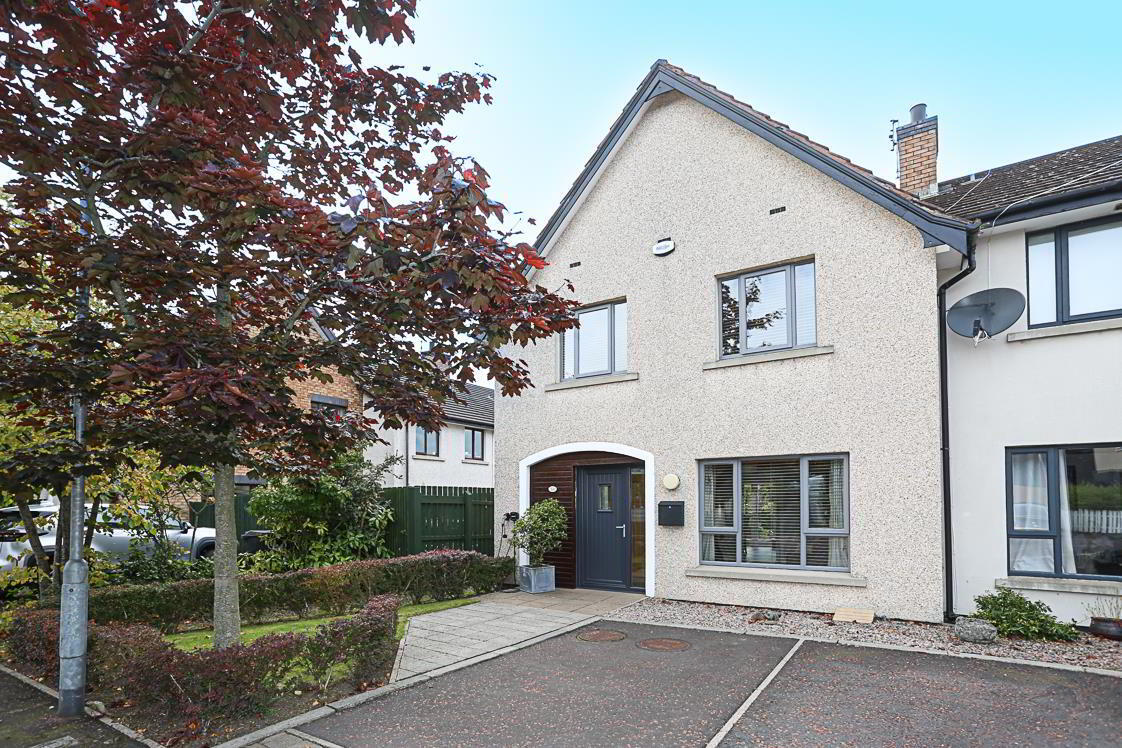 53 Shaftesbury Road 1 of 26