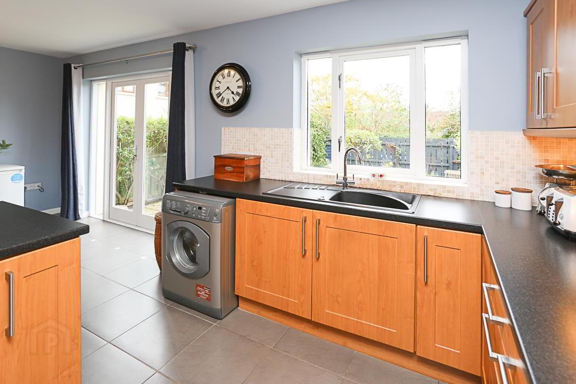53 Shaftesbury Road 8 of 26