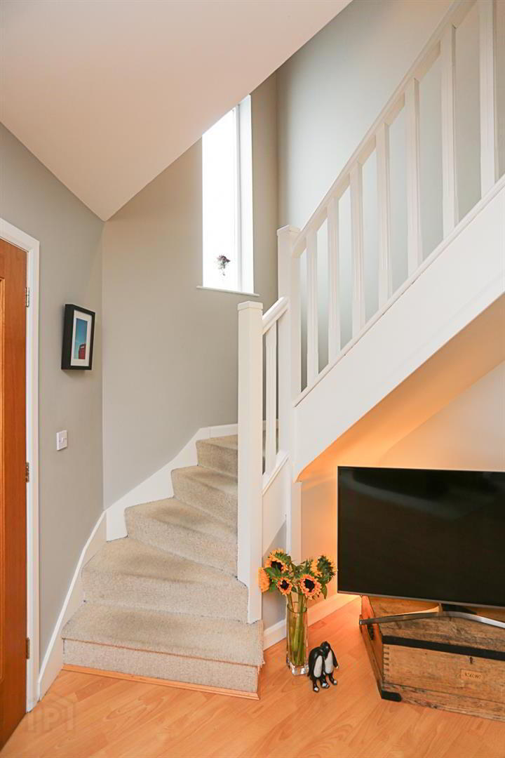 53 Shaftesbury Road 12 of 26