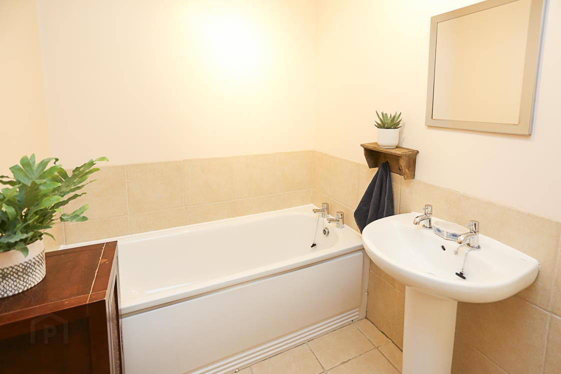 53 Shaftesbury Road 20 of 26