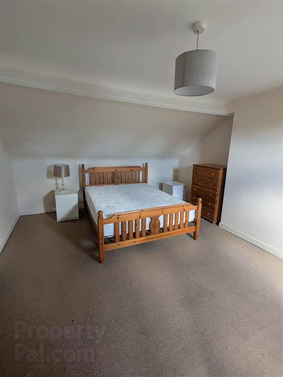 8 Lismain Street 8 of 11