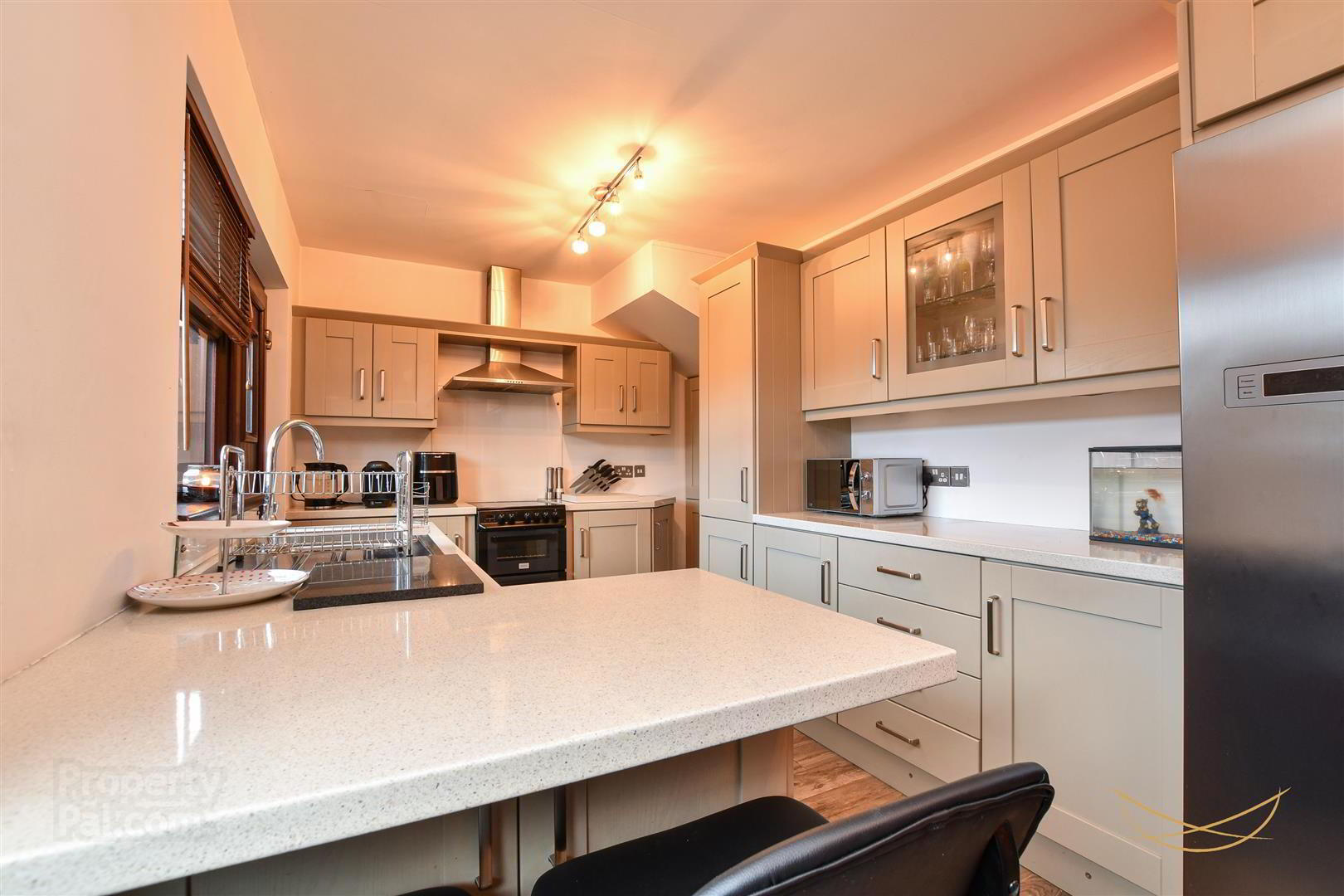 21 Fernlea Gardens 12 of 39