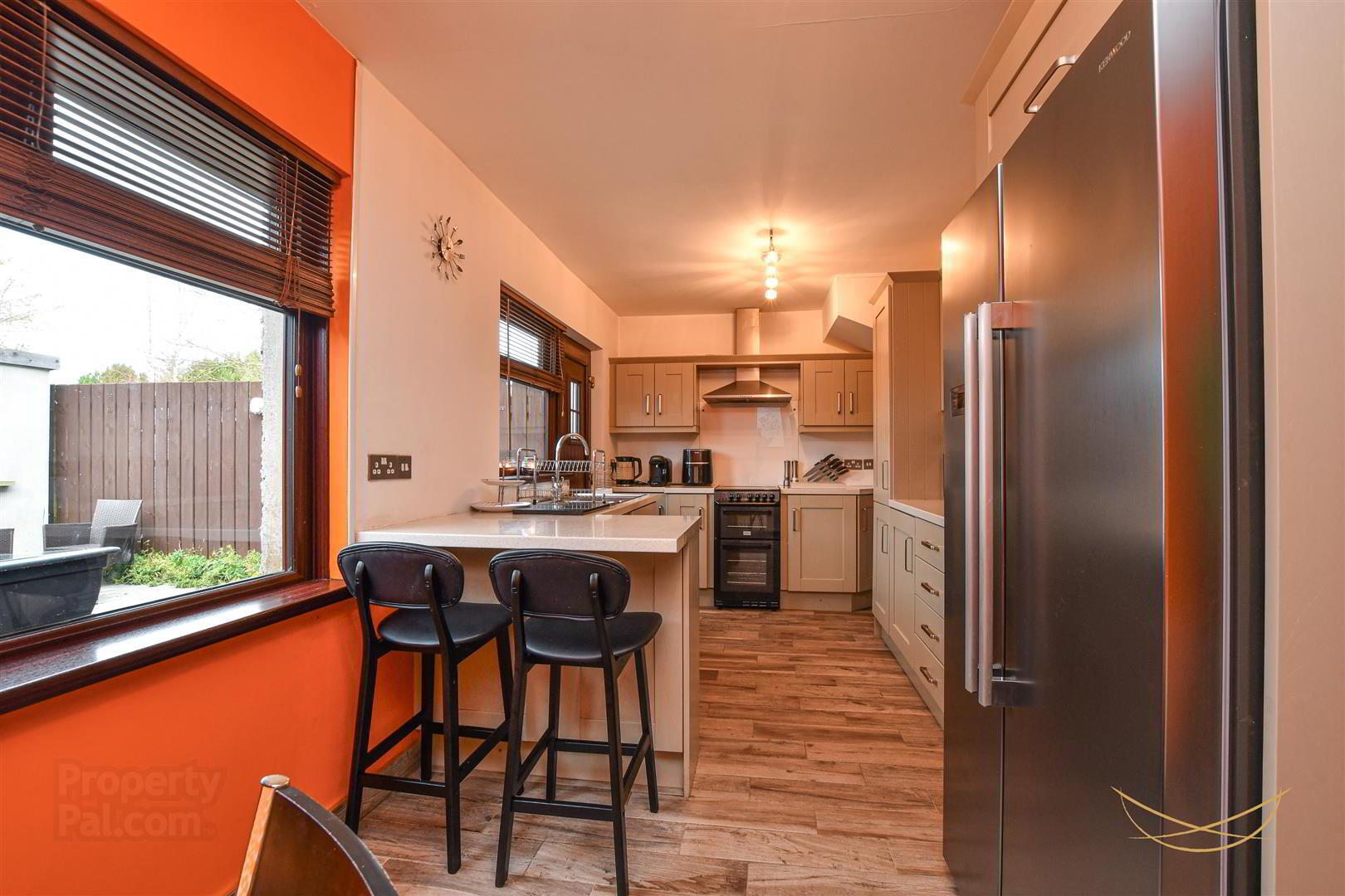 21 Fernlea Gardens 16 of 39