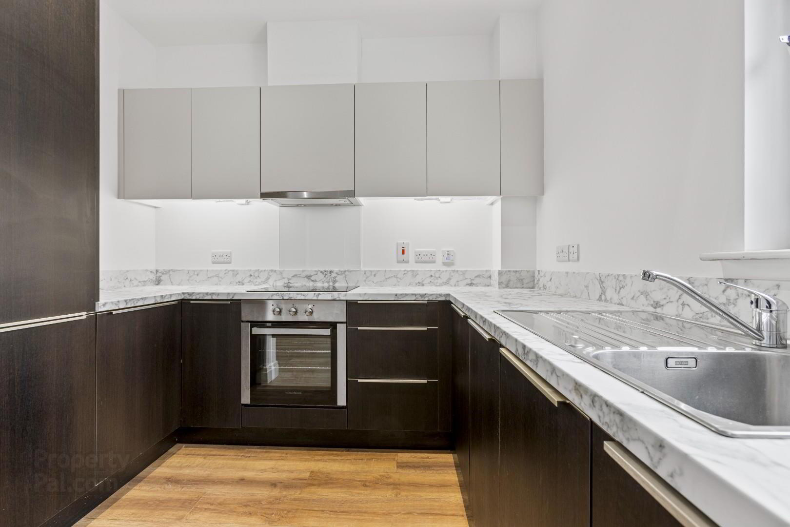 Apt 10, Moncrief Court 13 of 35