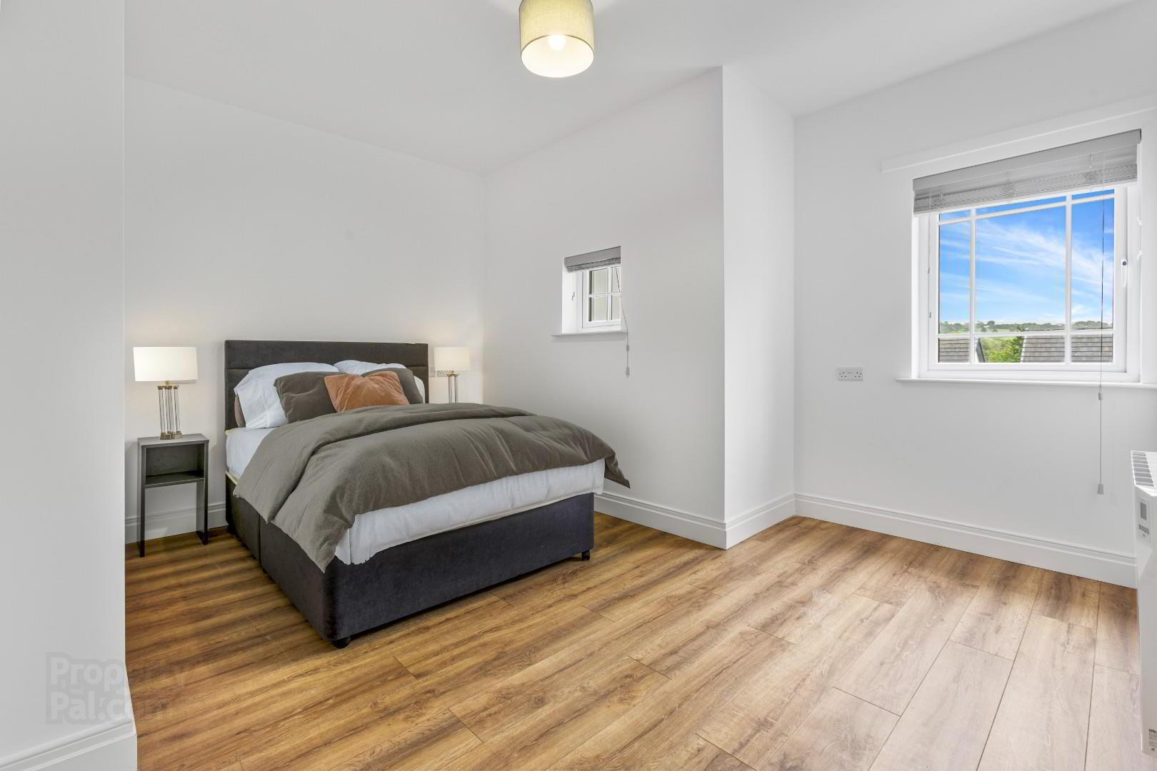 Apt 10, Moncrief Court 22 of 35