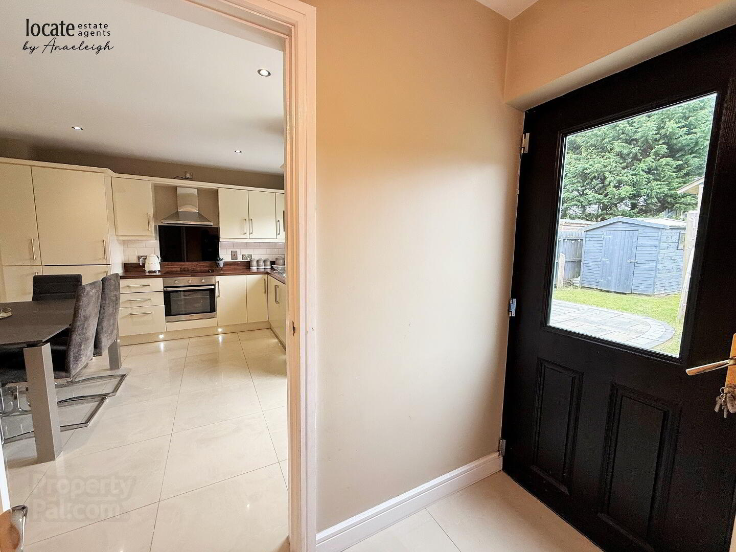 2 Woodland Close 16 of 30