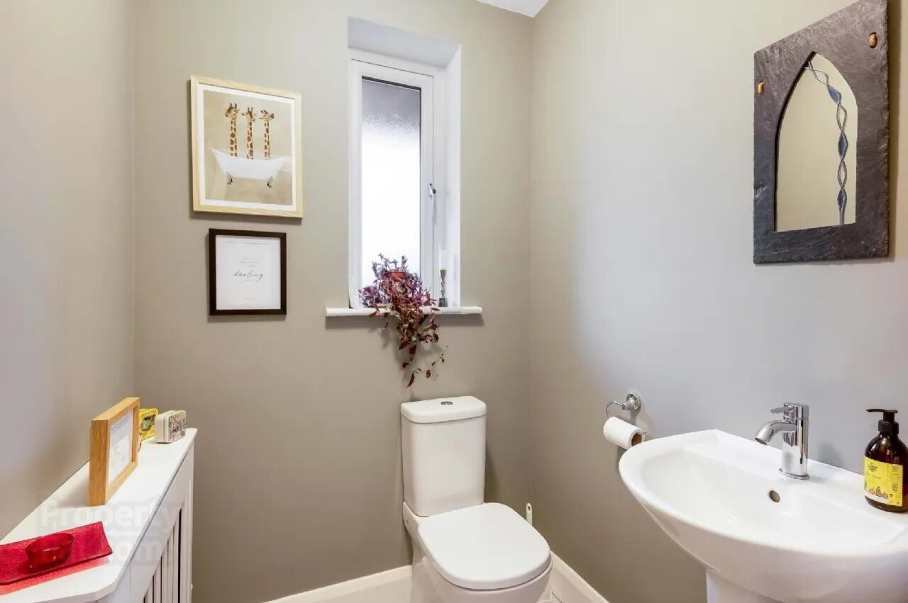 12 Dun Rioga Crescent 16 of 24