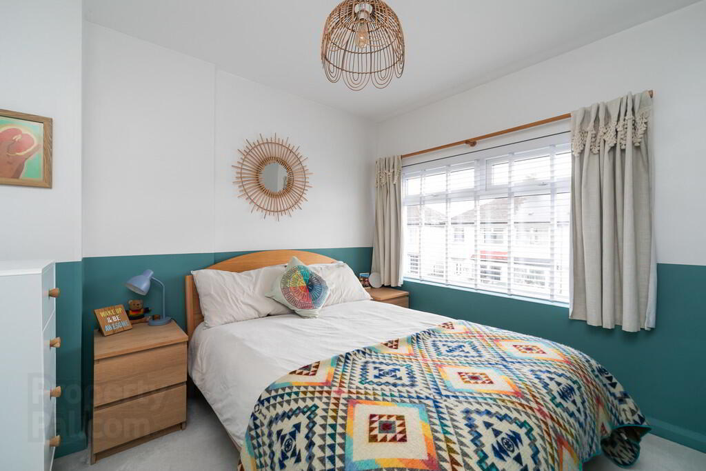 15 Ravenhill Crescent 16 of 22