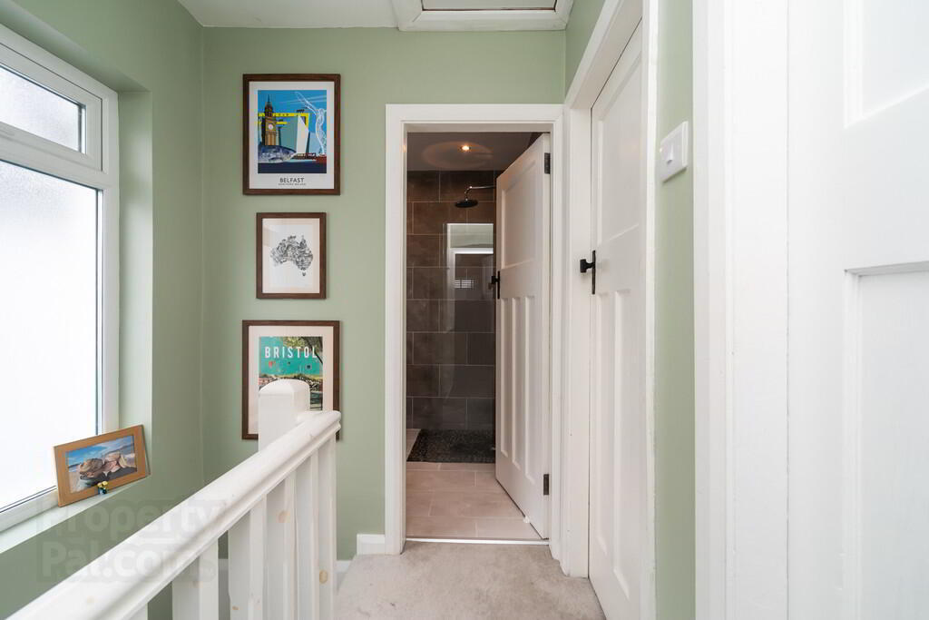 15 Ravenhill Crescent 15 of 22