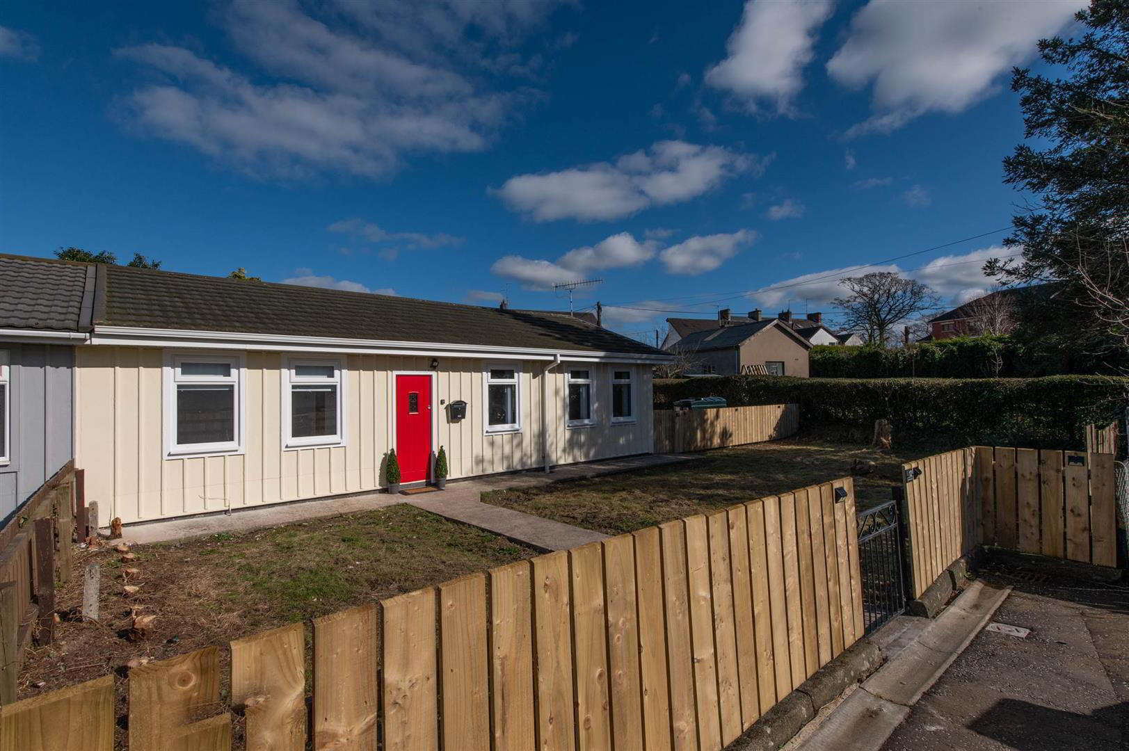 12 Huntly Bungalows