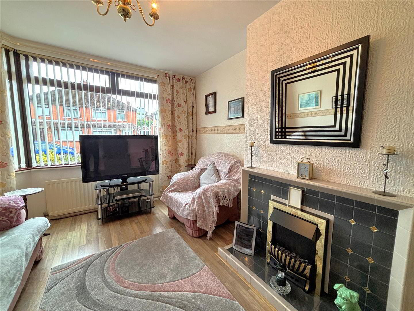67 Westway Gardens 7 of 19
