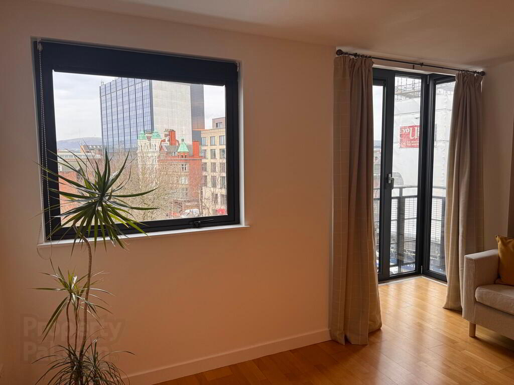 Apt 88, 17 Queens Square