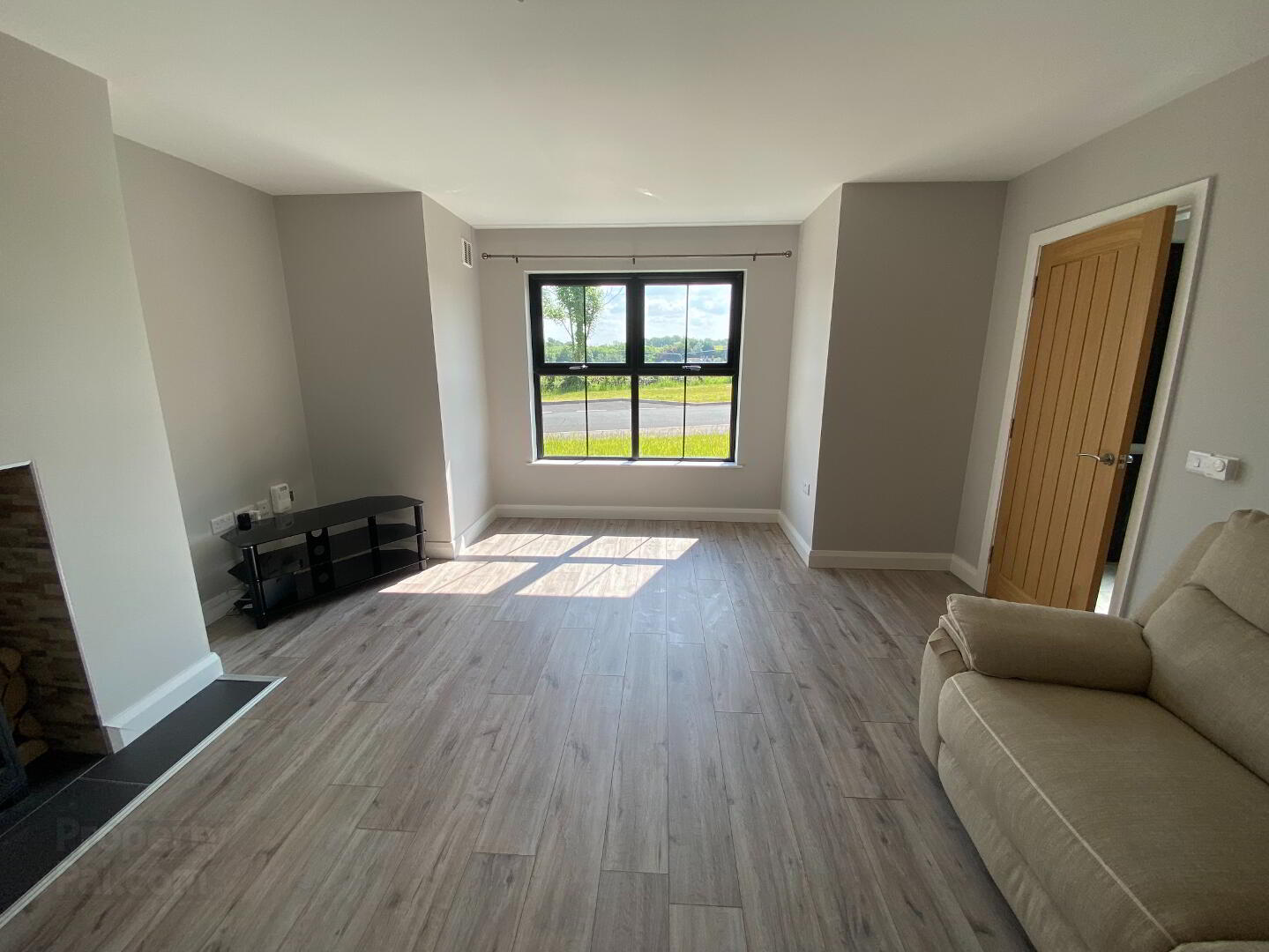 33 Millstone Drive 4 of 10