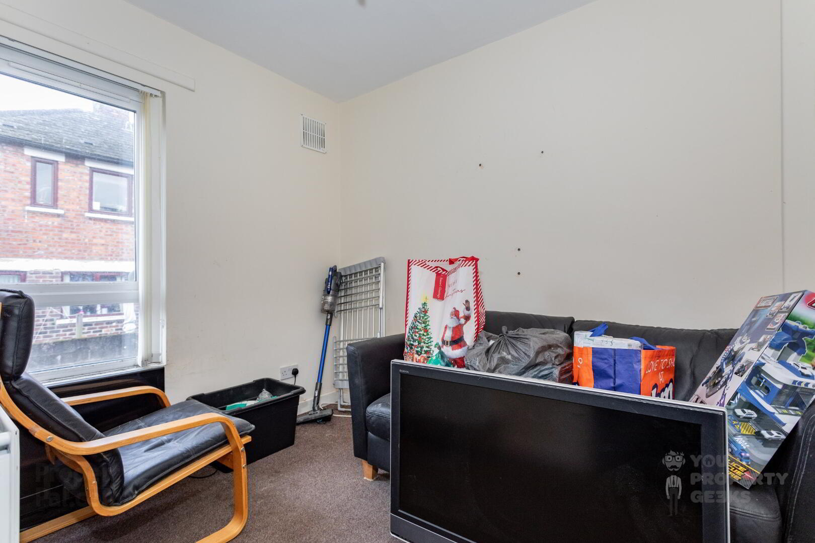 Ainsworth Street 16 of 17